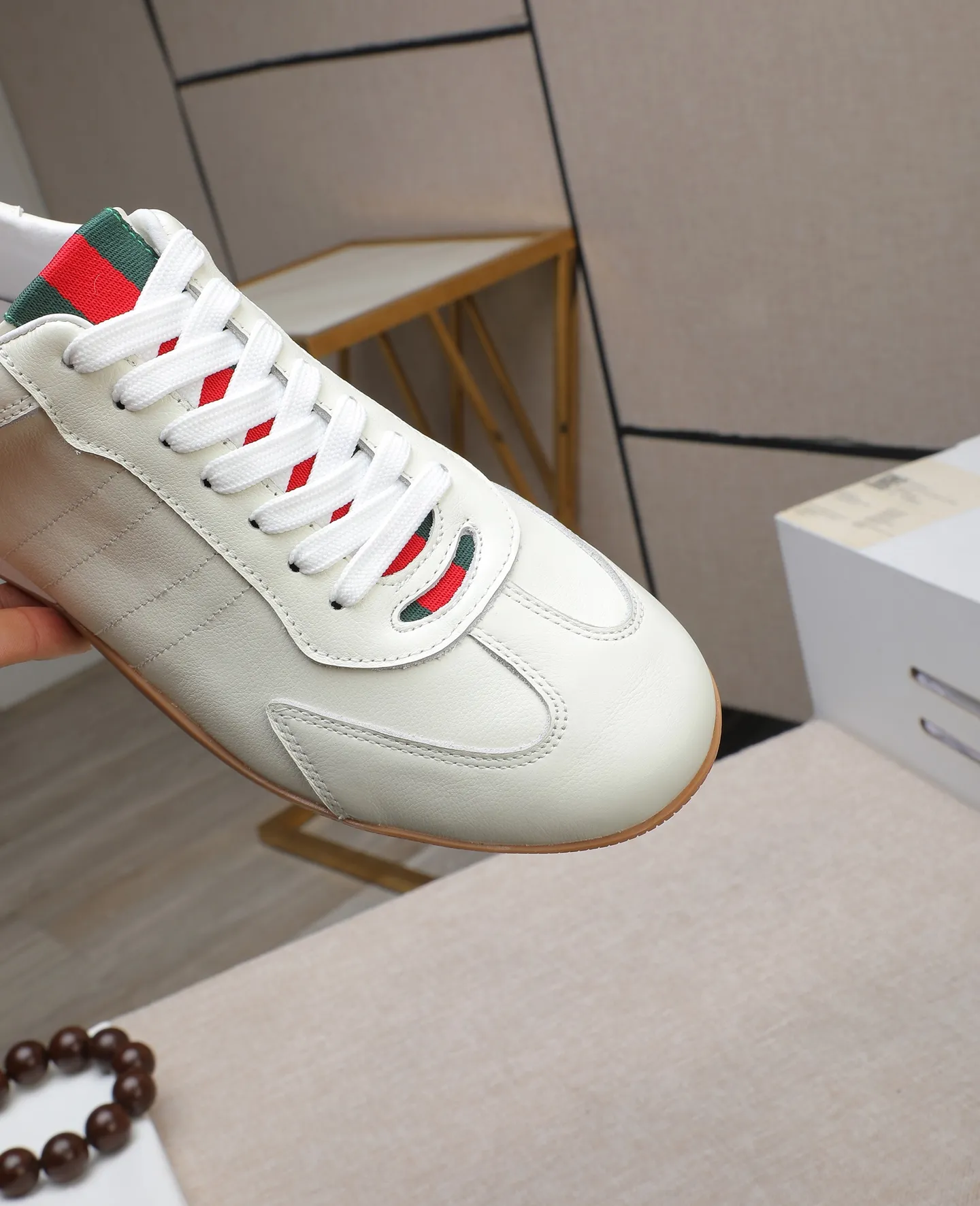Men's shoes 💰460 GUCCI🔍🔍The latest models are on sale at the same time at the counter. Original calfskin imported from Italy, genuine leather lining, (high-end, extravagant, and classy) with exquisite workmanship. Soles: Original soles specially provided by the original factory. ⚠Exclusive double-layer movable molded soles are super comfortable⚠. Photos of the real thing🎬The real thing is even better🔍🔍"High quality·Follow the order" Code number 38-44